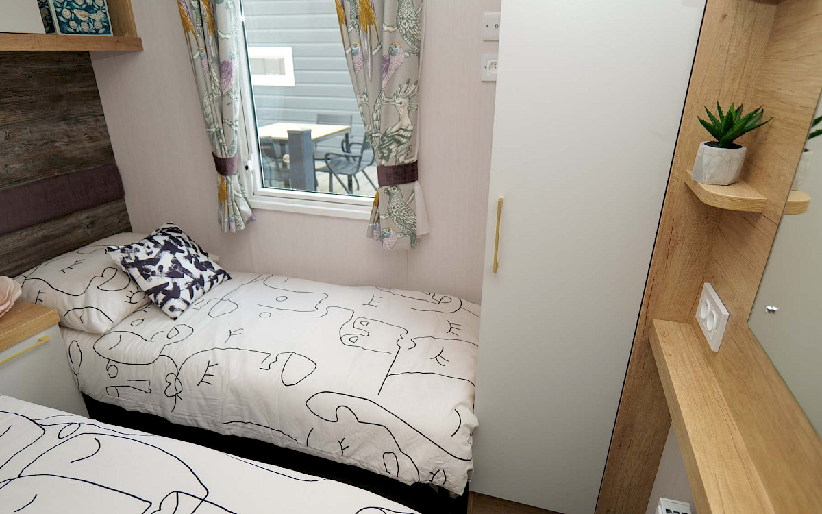 CASA MÓVIL SWIFT BORDEAUX