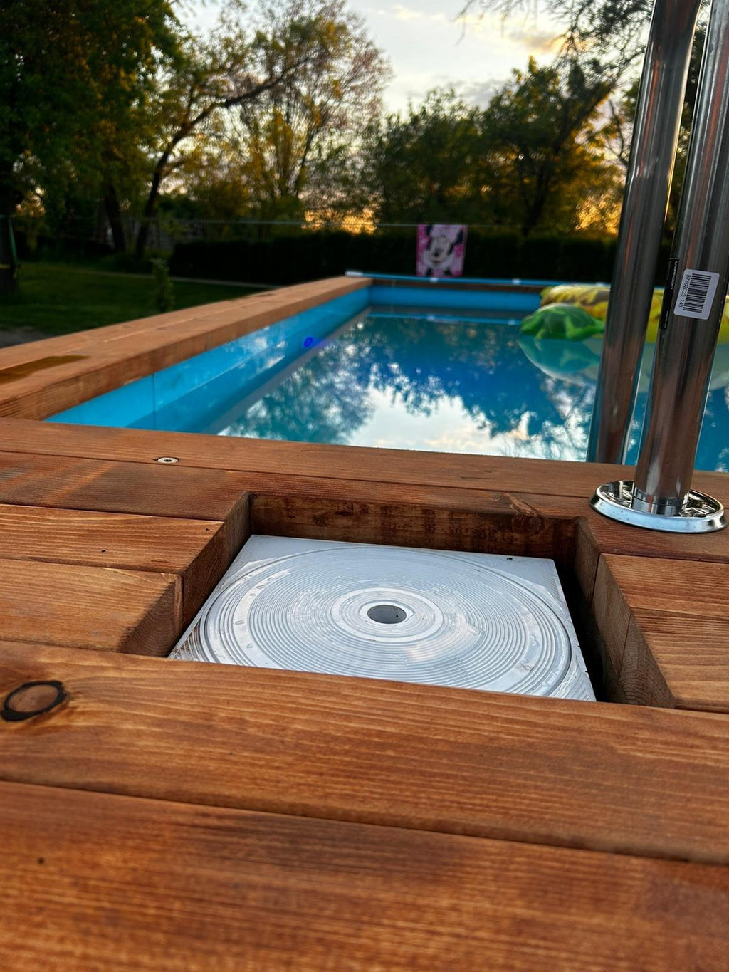 PISCINA DE MADERA 6,8 M x 2,4 M