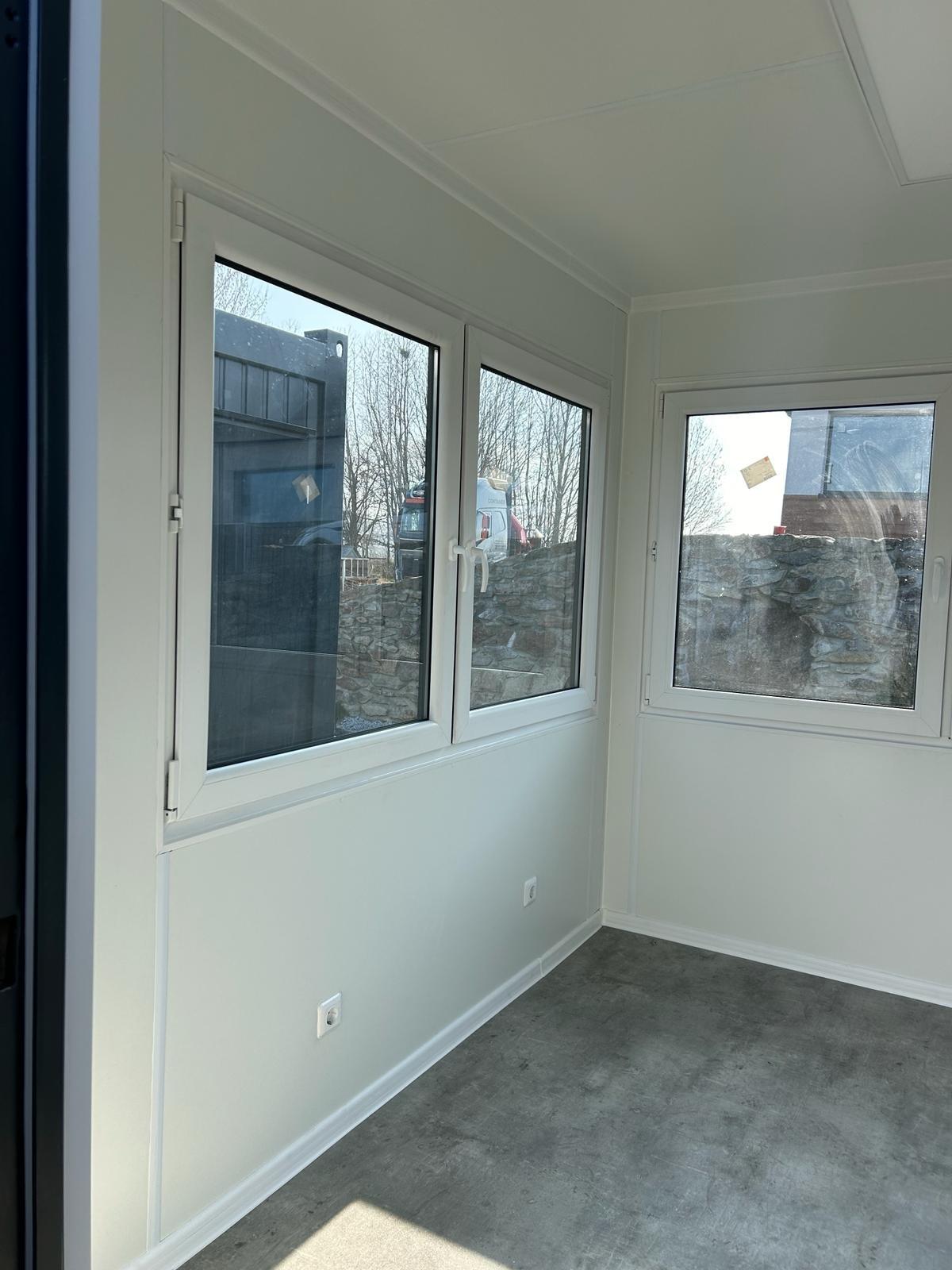 CONTENEDOR DE OFICINA DE 10 PIES