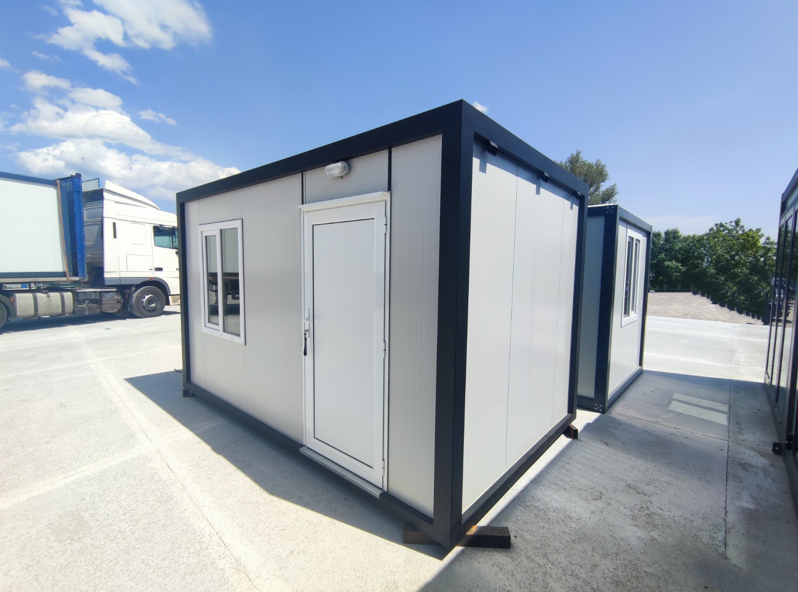 CONTENEDOR DE OFICINA 4 X 2,4M