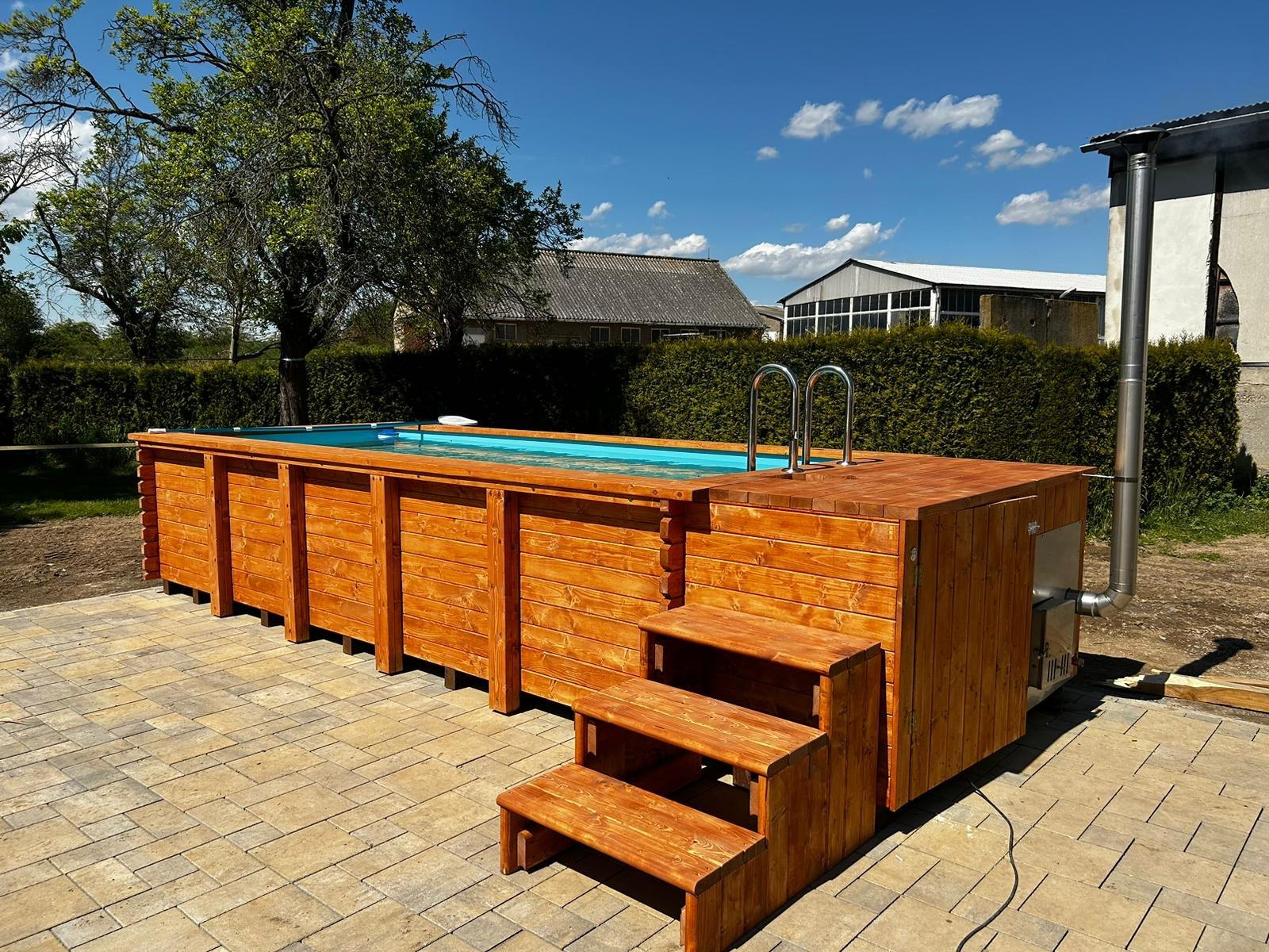 PISCINA DE MADERA 6,8 M x 2,4 M
