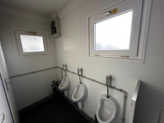 CONTENEDOR SANITARIO EQUIPADO