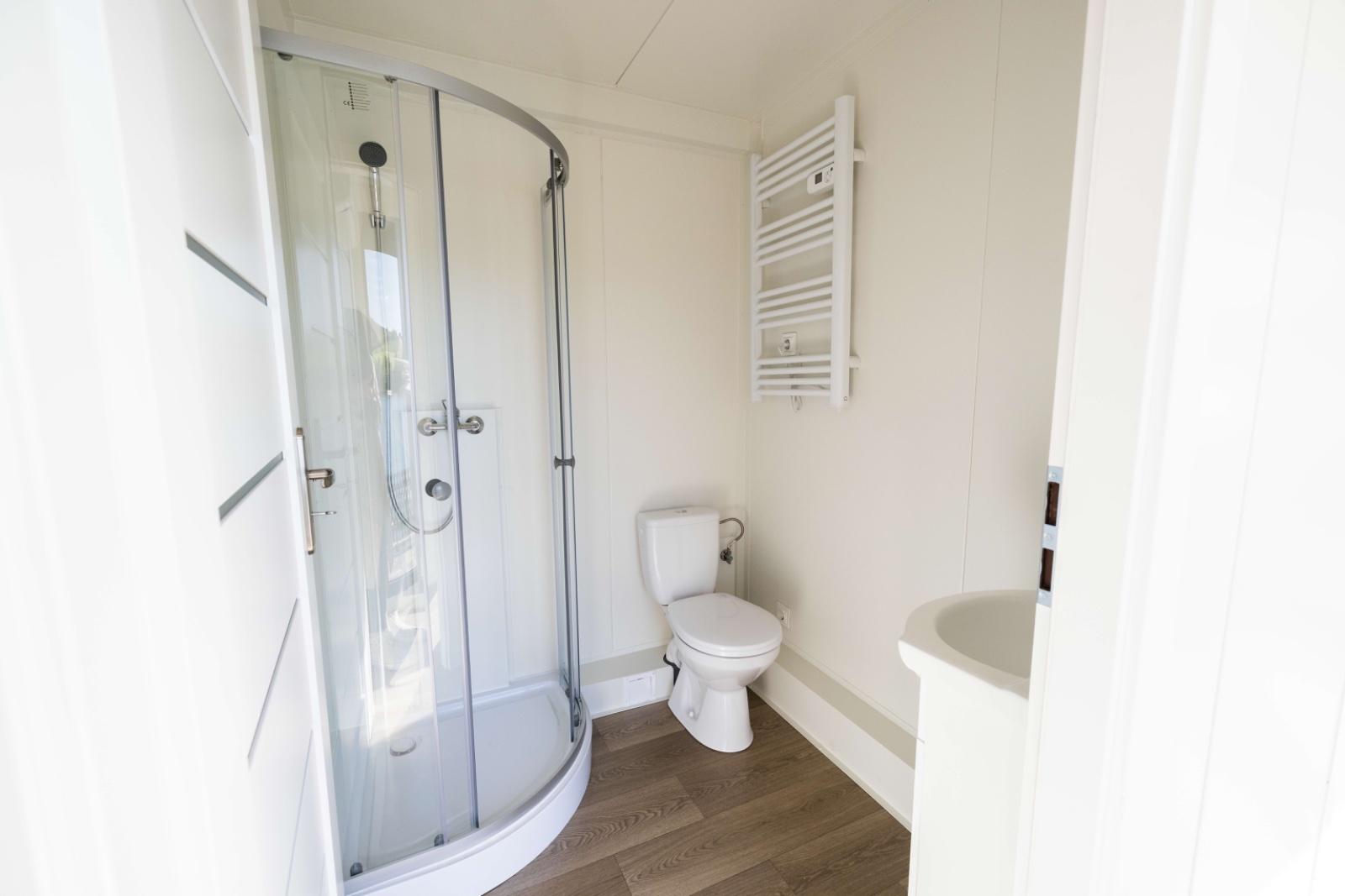 MODULO HABITABLE 8X3M