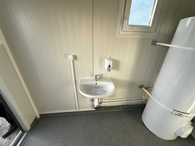 CONTENEDOR SANITARIO 6,00 X 2,44M