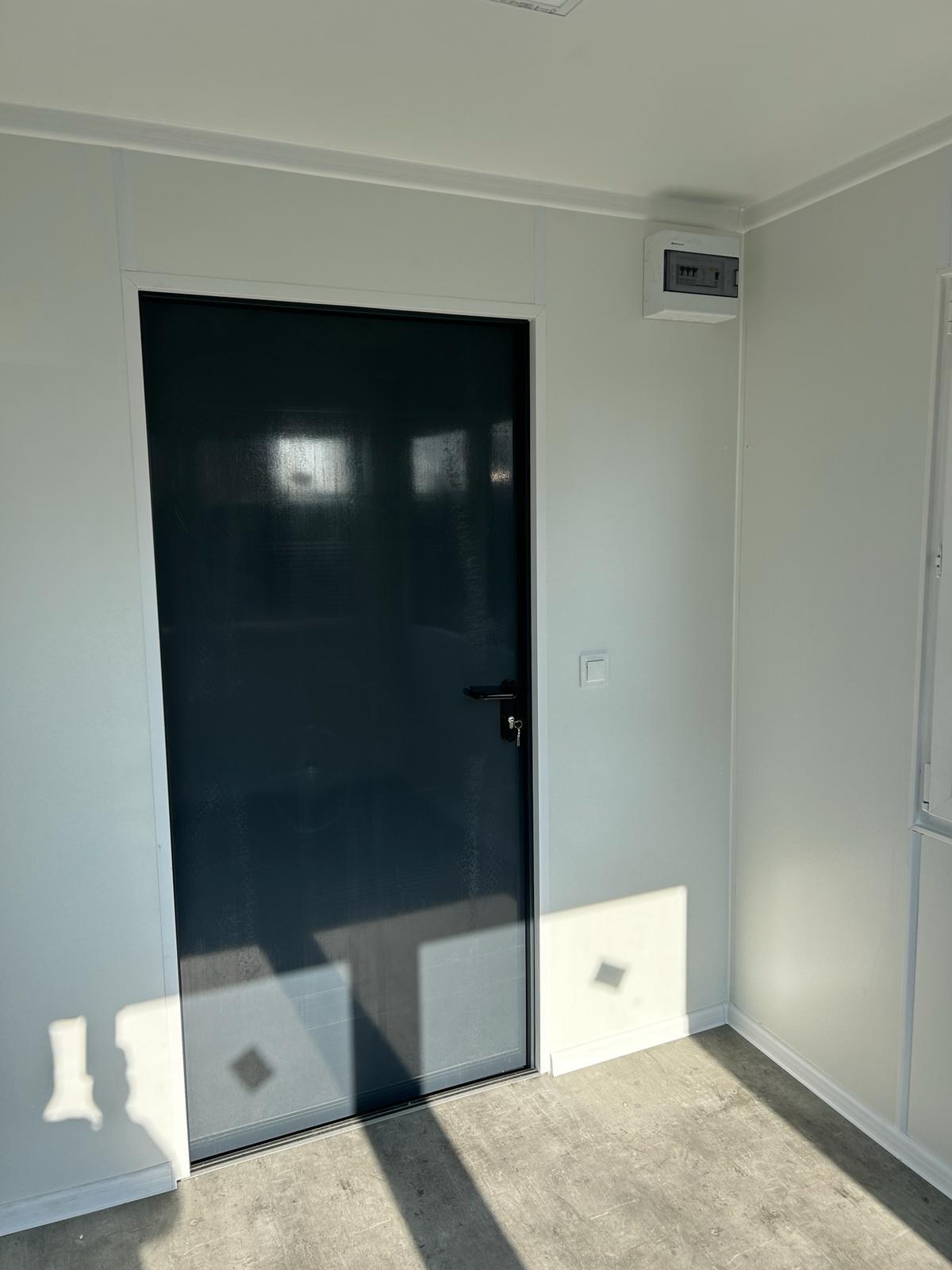 CONTENEDOR DE OFICINA DE 10 PIES