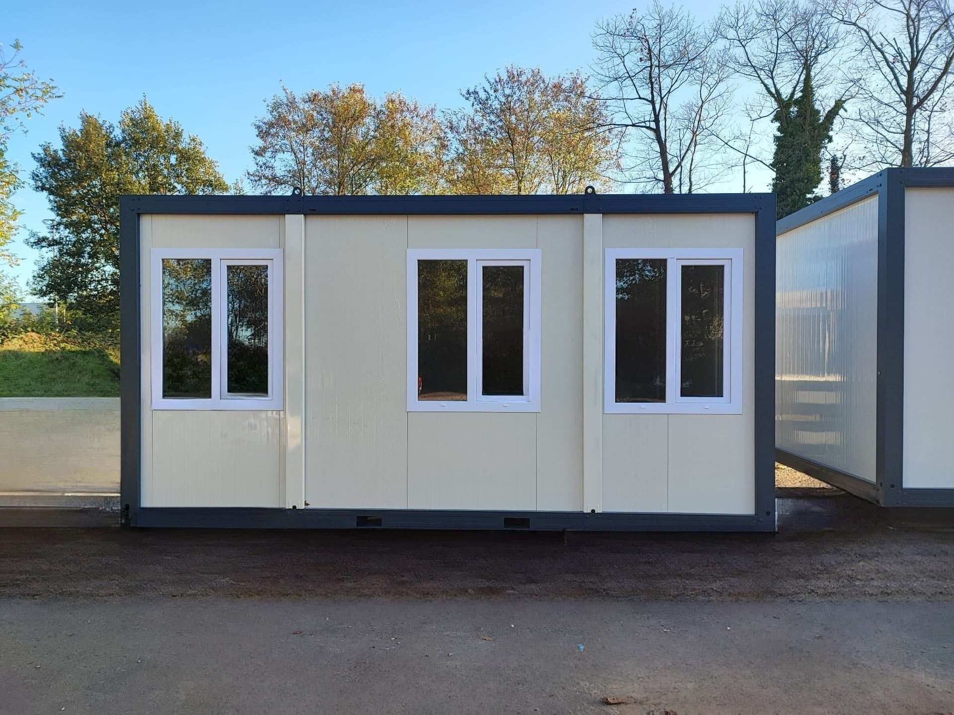 CONTENEDOR DE OFICINA 5x3M