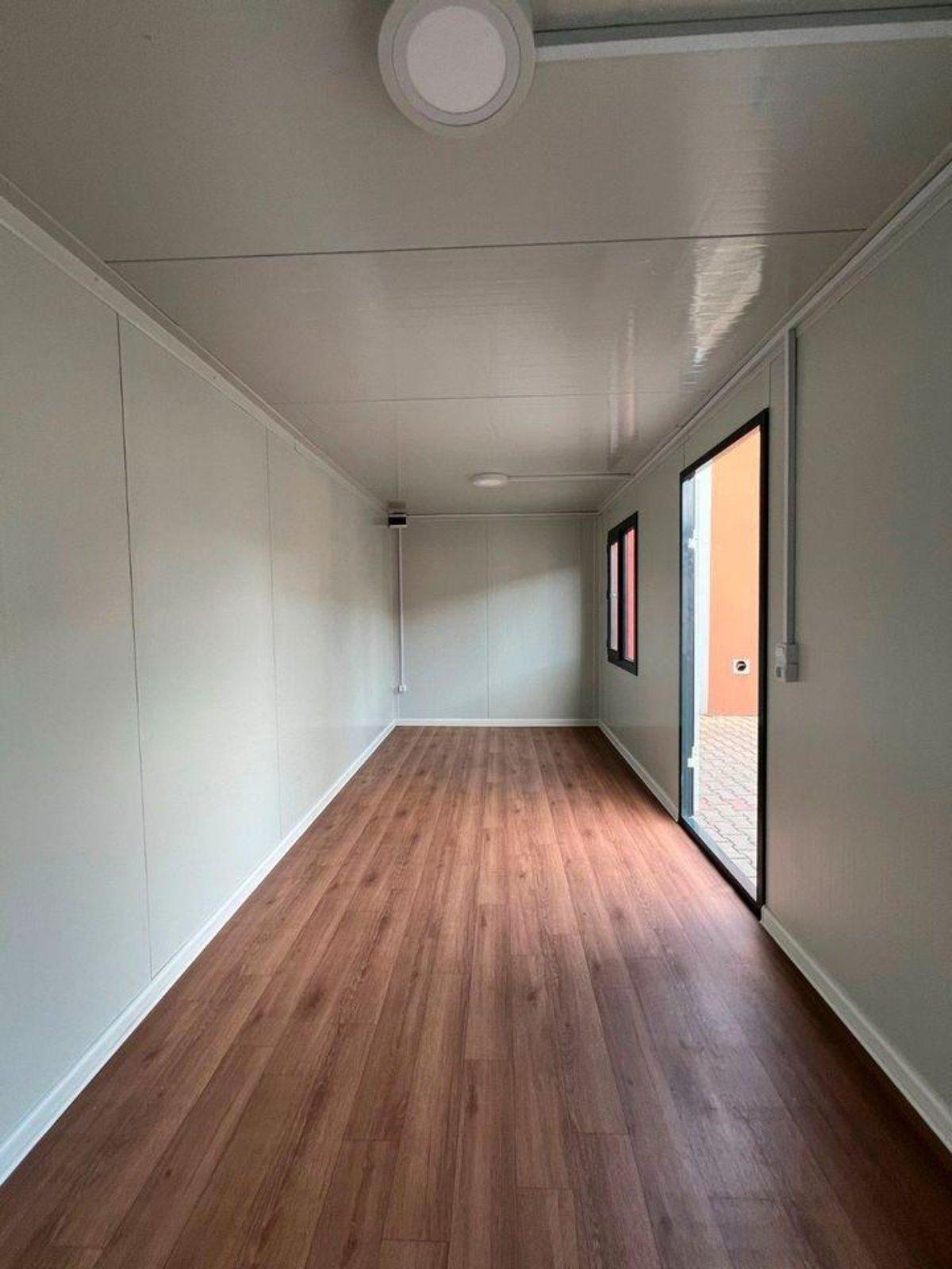 CONTENEDOR DE OFICINA 6X2,4M