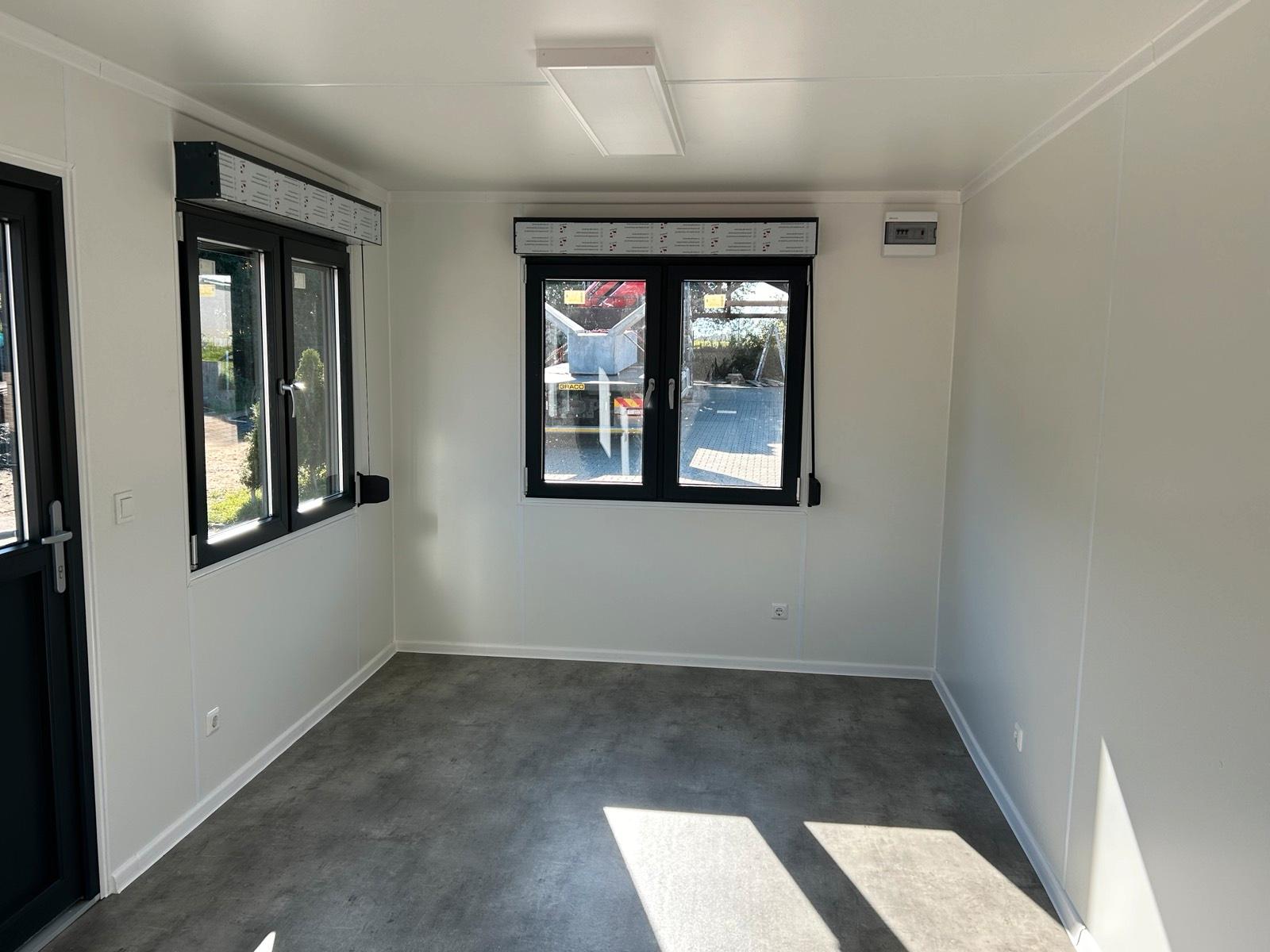 CONTENEDOR DE OFICINA 6X3M