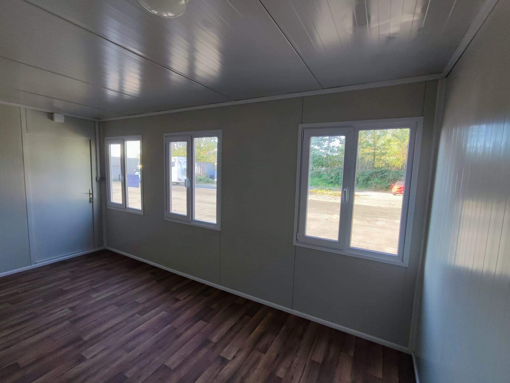 CONTENEDOR DE OFICINA 5x3M